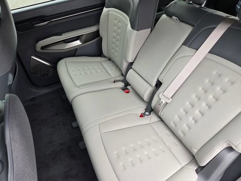 New 2026 Kia EV9 Wind AWD/4WD image 18