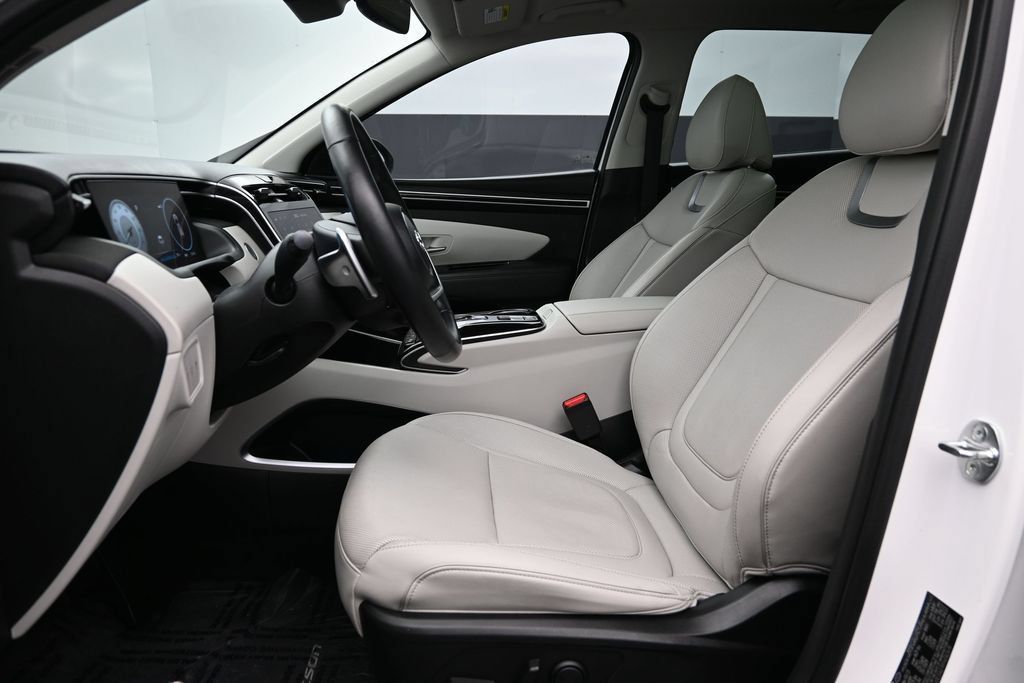 Certified 2023 Hyundai Tucson Limited FWD image 11