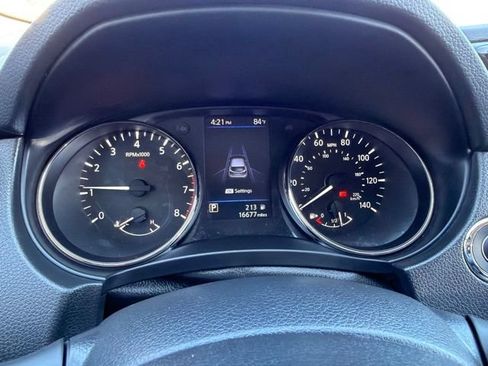 Used 2022 Nissan Rogue Sport SV w/ Technology Package AWD/4WD image 14