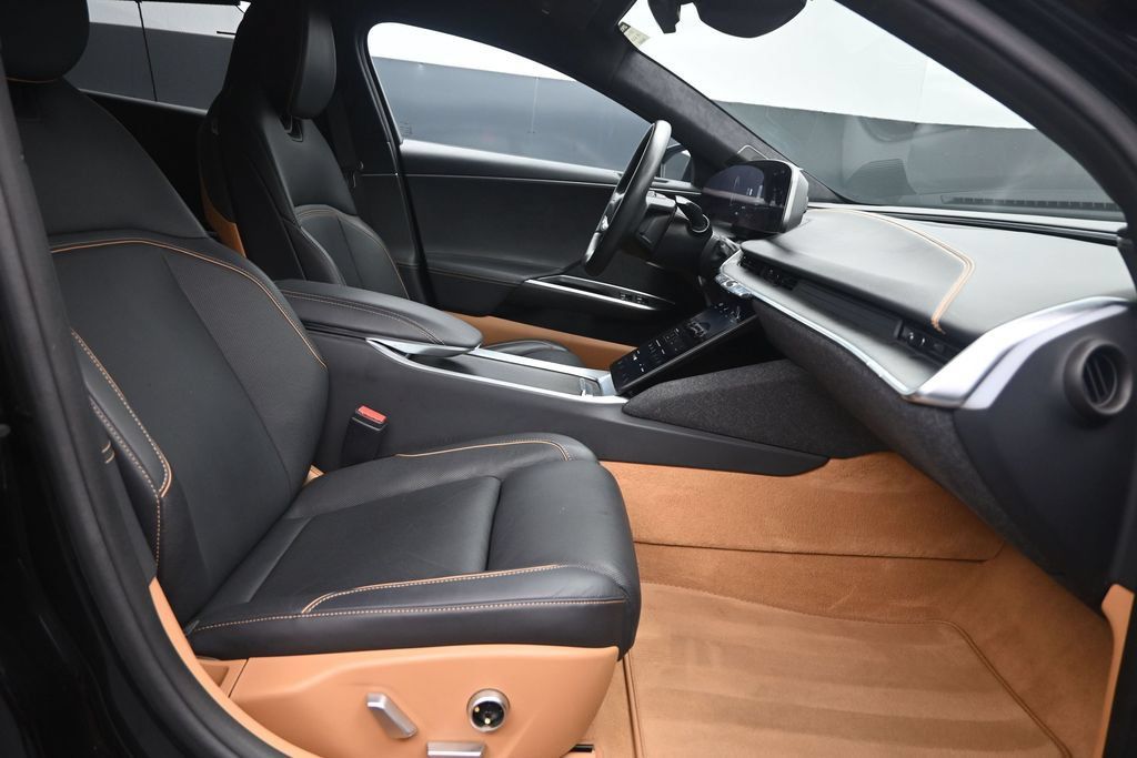 Used 2024 Lucid Air Touring AWD/4WD image 12