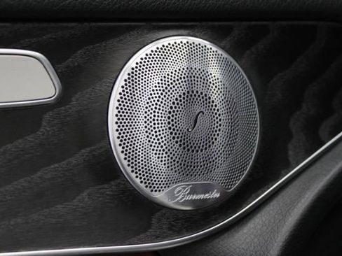 Used 2018 Mercedes-Benz GLC 300 4MATIC w/ AMG Line image 11