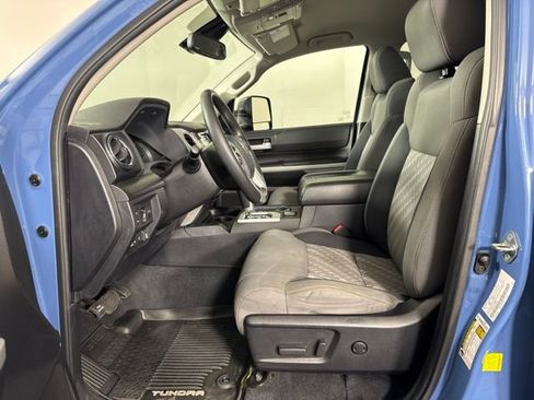 Used 2020 Toyota Tundra SR5 w/ SR5 Upgrade Package AWD/4WD image 11