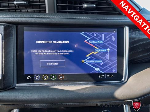 Used 2021 GMC Yukon XL Denali w/ Denali Premium Package image 14