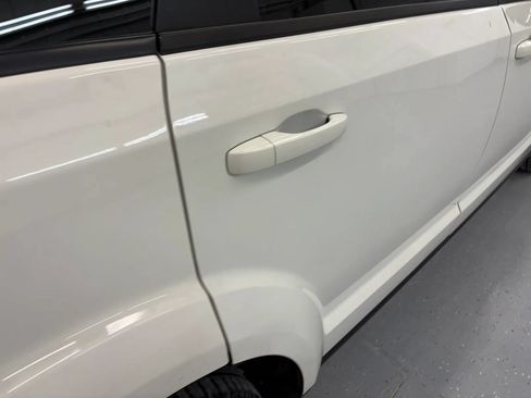 Used 2020 Dodge Journey SE w/ Blacktop Package FWD image 24