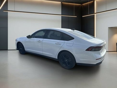 Used 2025 Honda Accord SE image 3