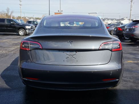 Used 2018 Tesla Model 3 Long Range image 6