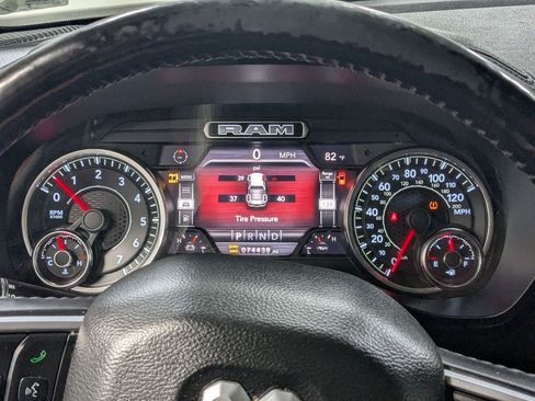 Used 2020 RAM 1500 Laramie w/ Off Road Group AWD/4WD image 14