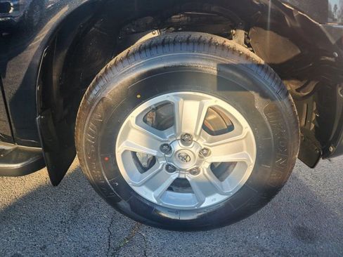 Used 2020 Toyota Sequoia SR5 image 24