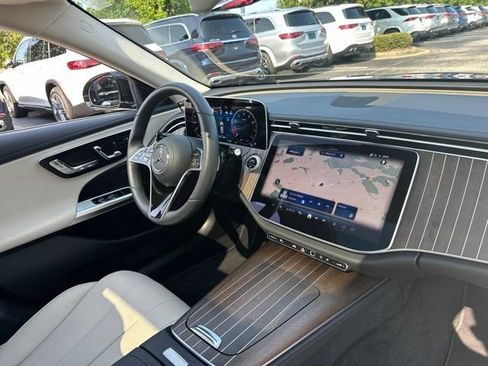 Used 2026 Mercedes-Benz E 350 Sedan image 38