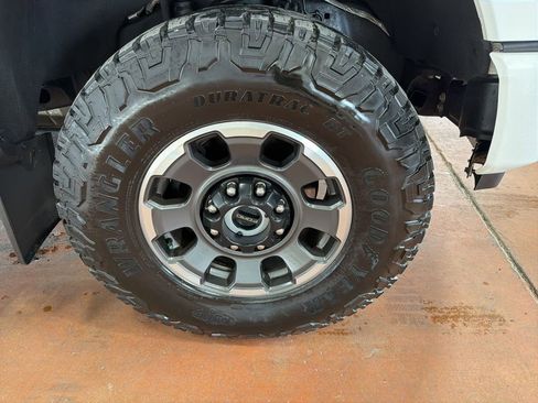 Used 2023 Ford F250 Lariat w/ Tremor Off-Road Package AWD/4WD image 10