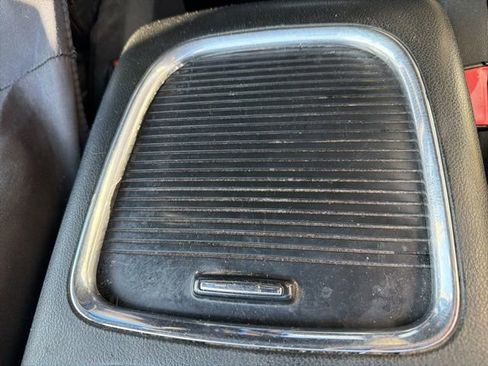 Used 2017 Dodge Grand Caravan GT image 29