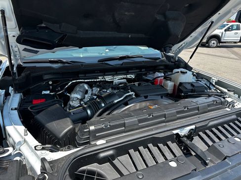 Used 2024 GMC Sierra 3500 Pro w/ Convenience Package image 44