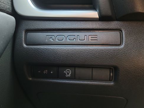 Certified 2023 Nissan Rogue S FWD image 27