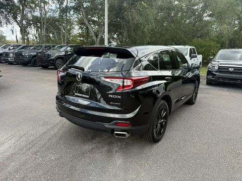 Used 2025 Acura RDX SH-AWD image 11