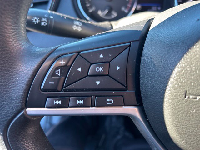 Used 2018 Nissan Rogue S AWD/4WD image 20