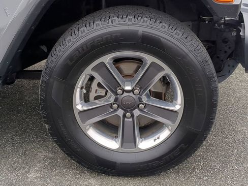 Used 2020 Jeep Wrangler Unlimited Sahara image 10