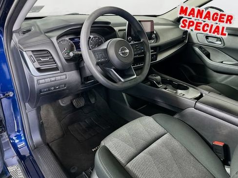 Used 2024 Nissan Rogue SV FWD image 10
