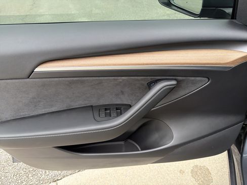Used 2021 Tesla Model 3 Standard Range Plus RWD image 15