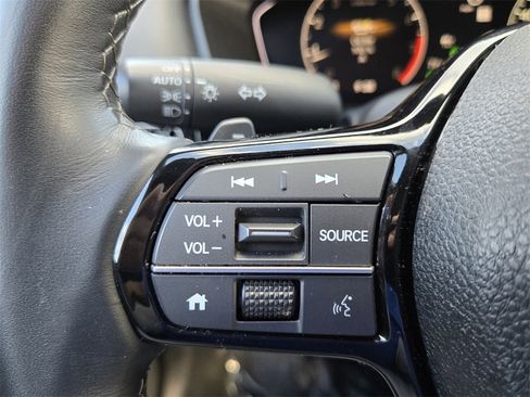 Used 2025 Honda Civic Sport image 25