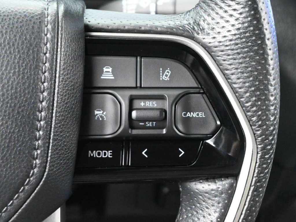 Used 2024 Toyota Tundra Limited w/ Power Package AWD/4WD image 9