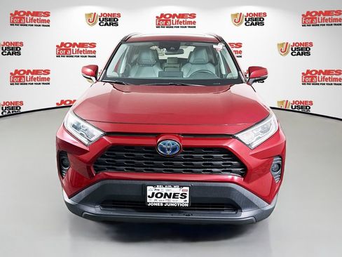 Certified 2021 Toyota RAV4 XLE Premium AWD/4WD image 13