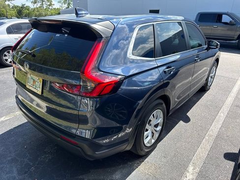Used 2024 Honda CR-V LX image 3