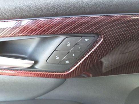 Used 2026 Chevrolet Traverse RS AWD/4WD image 16
