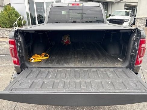 Used 2019 RAM 1500 Laramie AWD/4WD image 13