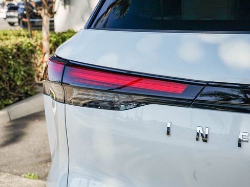 Certified 2025 INFINITI QX60 Pure image 7