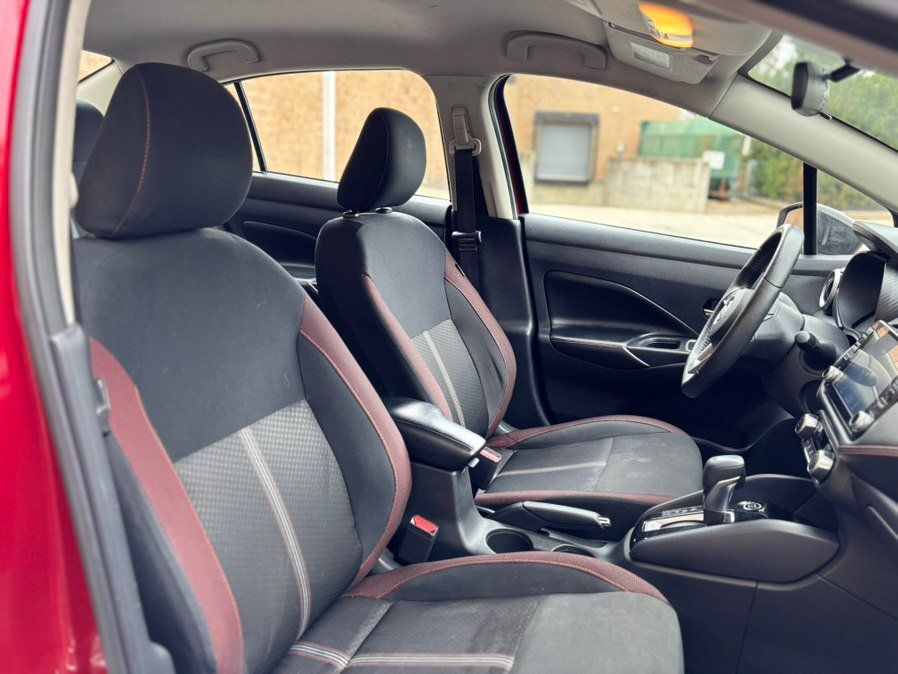 Used 2024 Nissan Versa SR FWD image 22