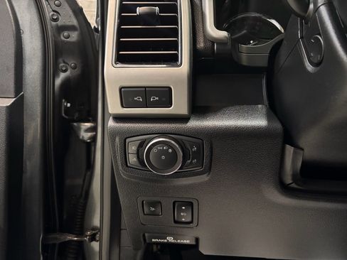 Used 2019 Ford F350 Lariat w/ Lariat Ultimate Package image 16