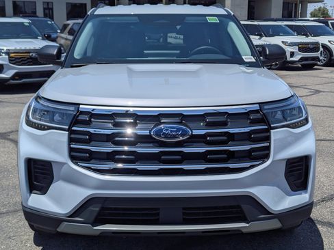 New 2026 Ford Explorer Active RWD image 6