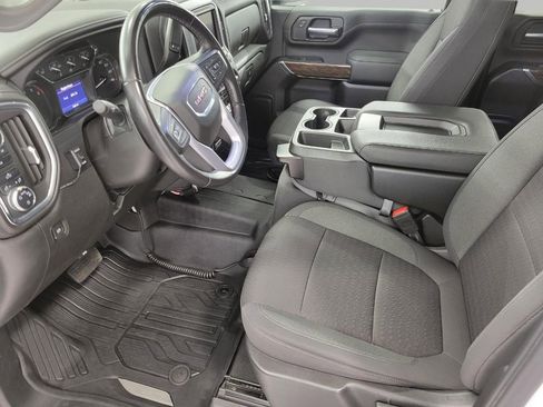 Used 2022 GMC Sierra 2500 SLE w/ X31 Off-Road Package AWD/4WD image 9
