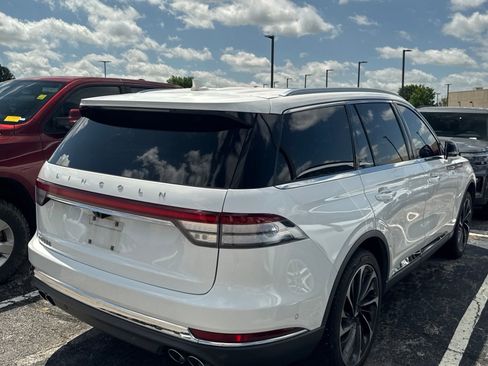 Used 2023 Lincoln Aviator Reserve w/ Equipment Group 201A AWD/4WD image 3