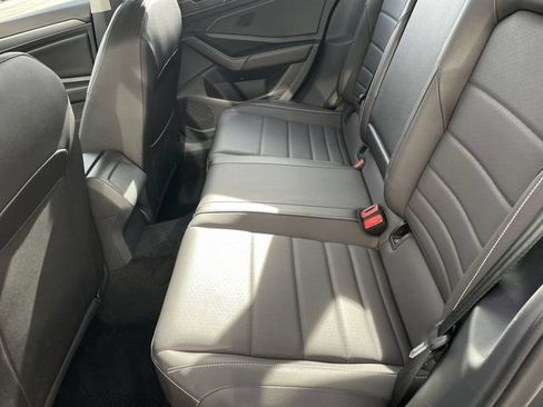 Used 2024 Volkswagen Jetta SE FWD image 21