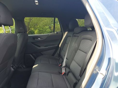 Used 2025 Chevrolet Equinox LT AWD/4WD image 9