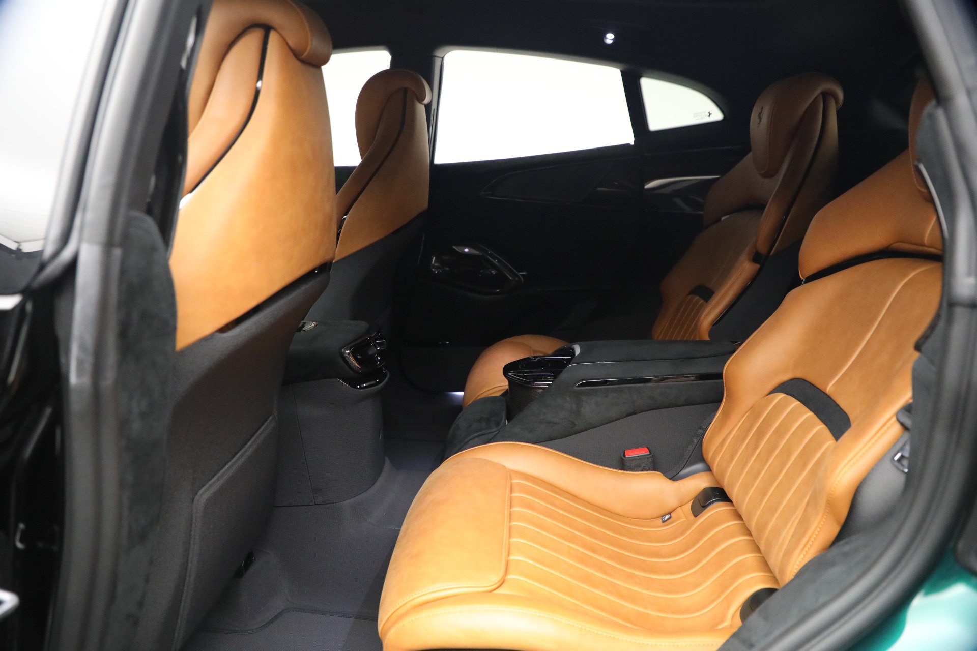 Certified 2026 Ferrari Purosangue AWD/4WD image 18
