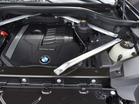 Used 2020 BMW X7 xDrive40i w/ M Sport Package AWD/4WD image 62