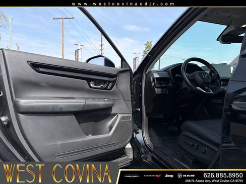 Used 2025 Honda CR-V EX-L image 10