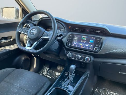 Used 2024 Nissan Kicks SV FWD image 14