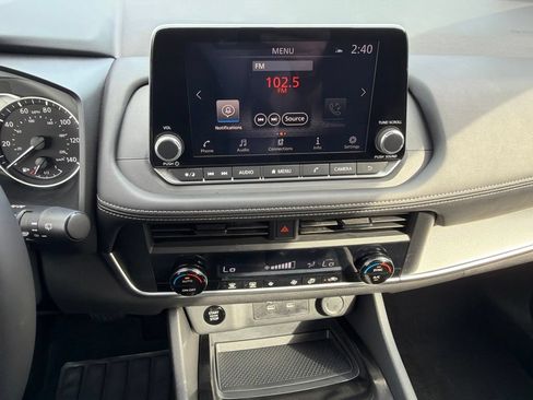 Used 2026 Nissan Rogue SV FWD image 24