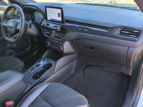 Used 2023 Ford Escape ST-Line image 28