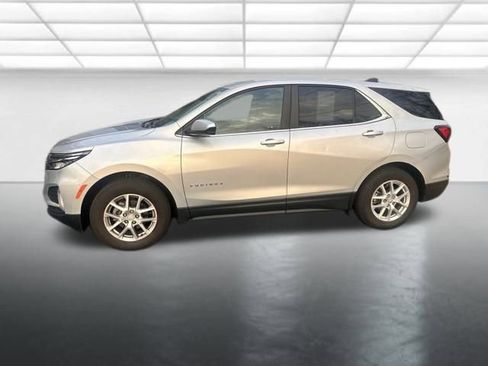 Used 2022 Chevrolet Equinox LT image 1