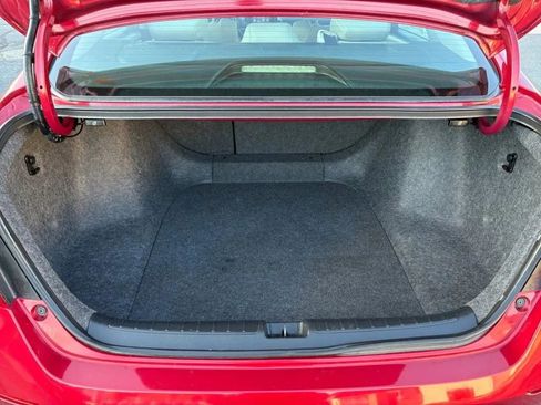 Used 2018 Honda Accord Touring image 33