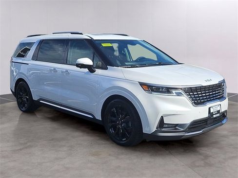 Certified 2024 Kia Carnival SX Prestige image 3