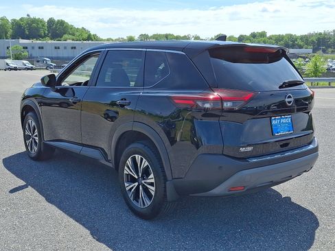 Used 2023 Nissan Rogue SV AWD/4WD image 5