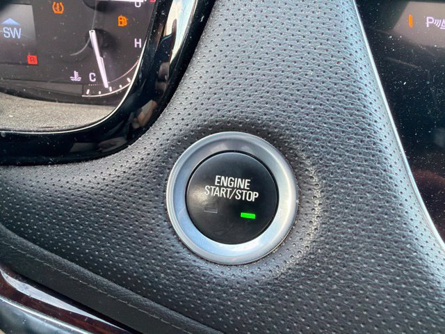 Used 2017 Cadillac XT5 Luxury w/ Driver Awareness Package AWD/4WD image 19
