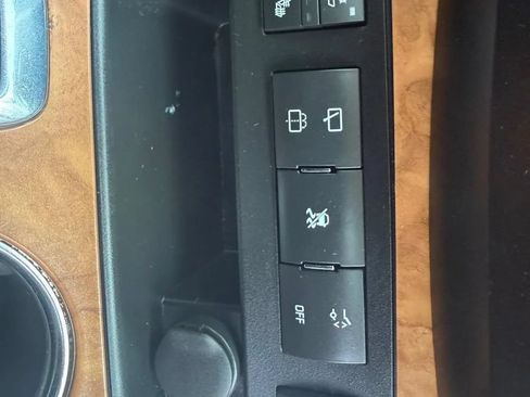 Used 2011 Buick Enclave CXL AWD/4WD image 36