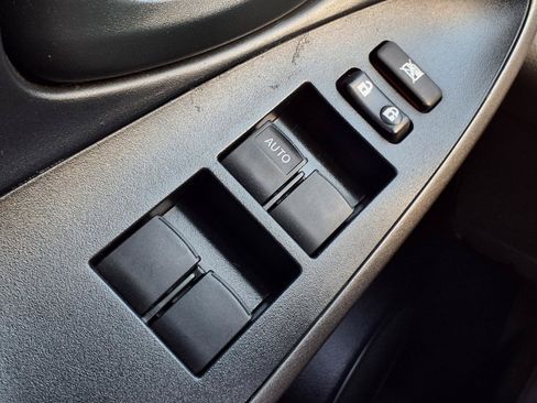 Used 2010 Toyota RAV4 2WD image 11