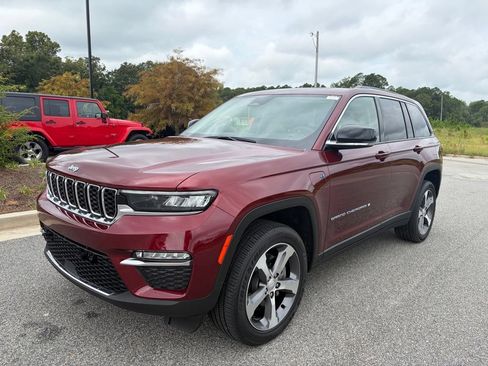 Used 2023 Jeep Grand Cherokee 4WD 4xe image 55